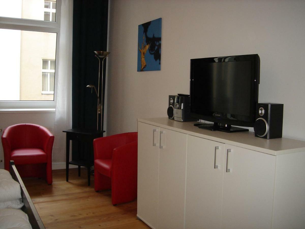 Apartment Helmholtzplatz เบอร์ลิน ภายนอก รูปภาพ